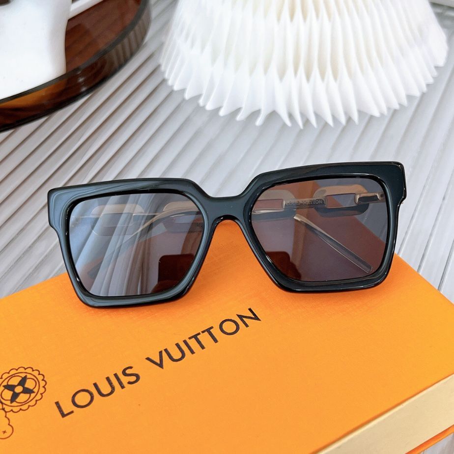 Louis Vuitton Sunglasses Z1173W - Image 17
