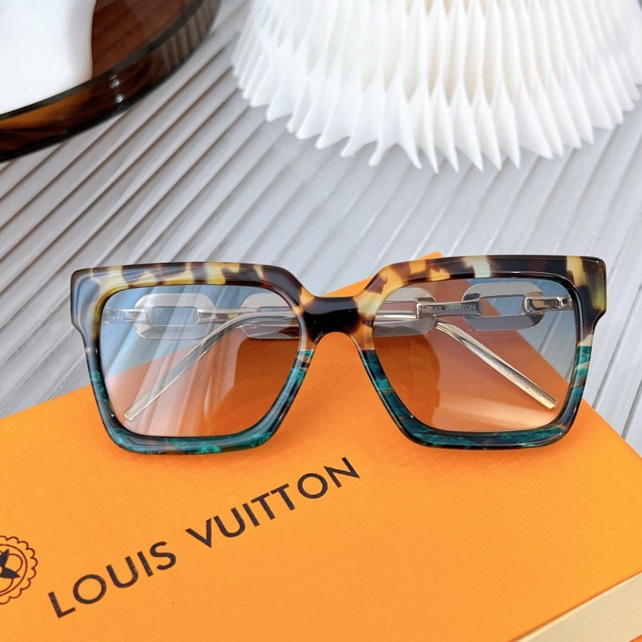 Louis Vuitton Sunglasses Z1173W - Image 3