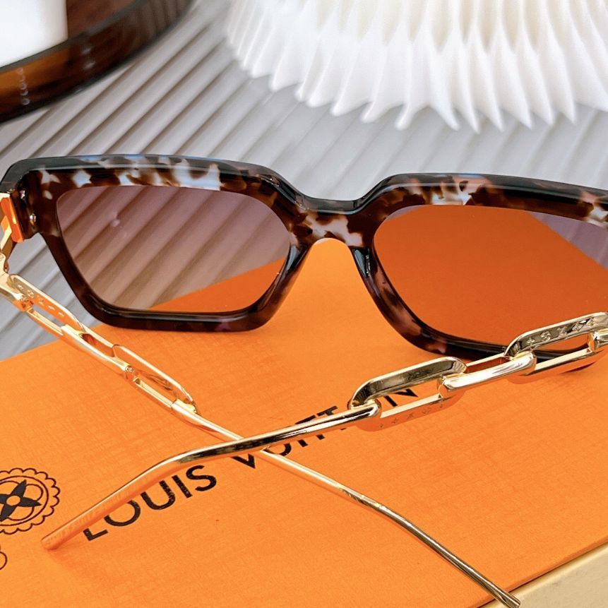 Louis Vuitton Sunglasses Z1173W - Image 7