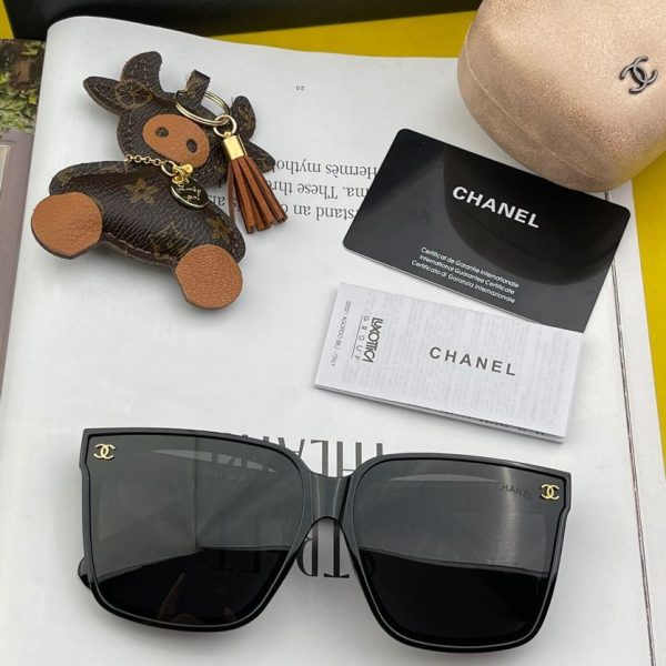 Chanel Sunglasses CH2086