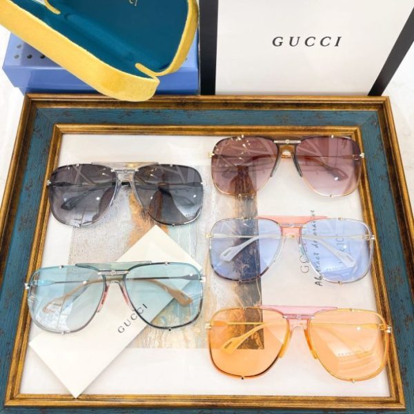 Gucci Sunglasses GG0739S
