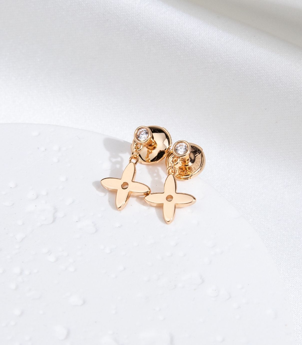 Louis Vuitton Earrings / Louis Vuitton Bracelet / Louis Vuitton Necklace - Q96169 IDYLLE BLOSSOM lvjw271606221-hj - Image 2