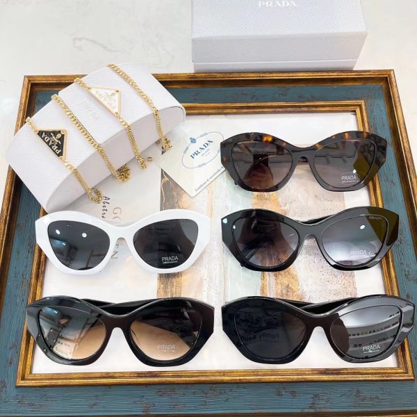 Prada Sunglasses PR07YS