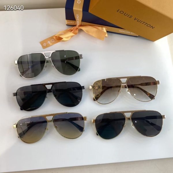 Louis Vuitton Monogram Sunglasses Z1586