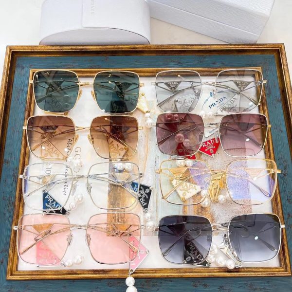 Prada Sunglasses SPR30Y