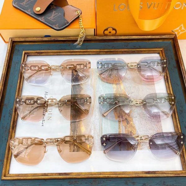 Louis Vuitton Sunglasses Z0820A