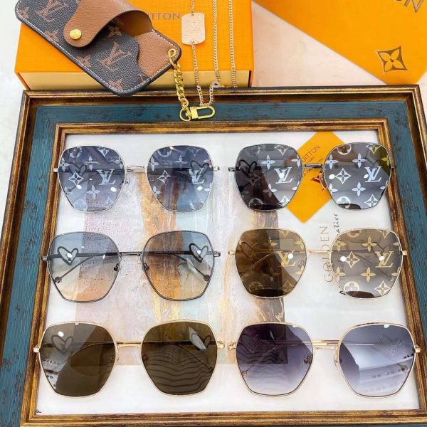 Louis Vuitton Sunglasses Z1878U