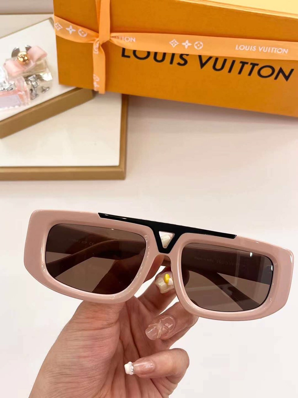 Louis Vuitton Sunglasses Z1950UW - Image 2
