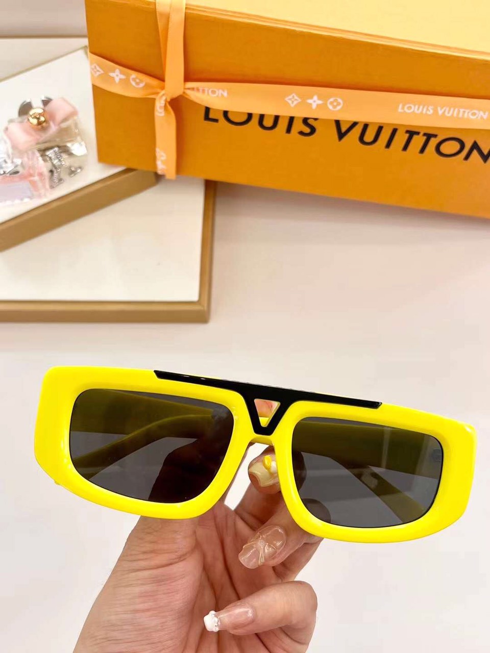 Louis Vuitton Sunglasses Z1950UW - Image 3