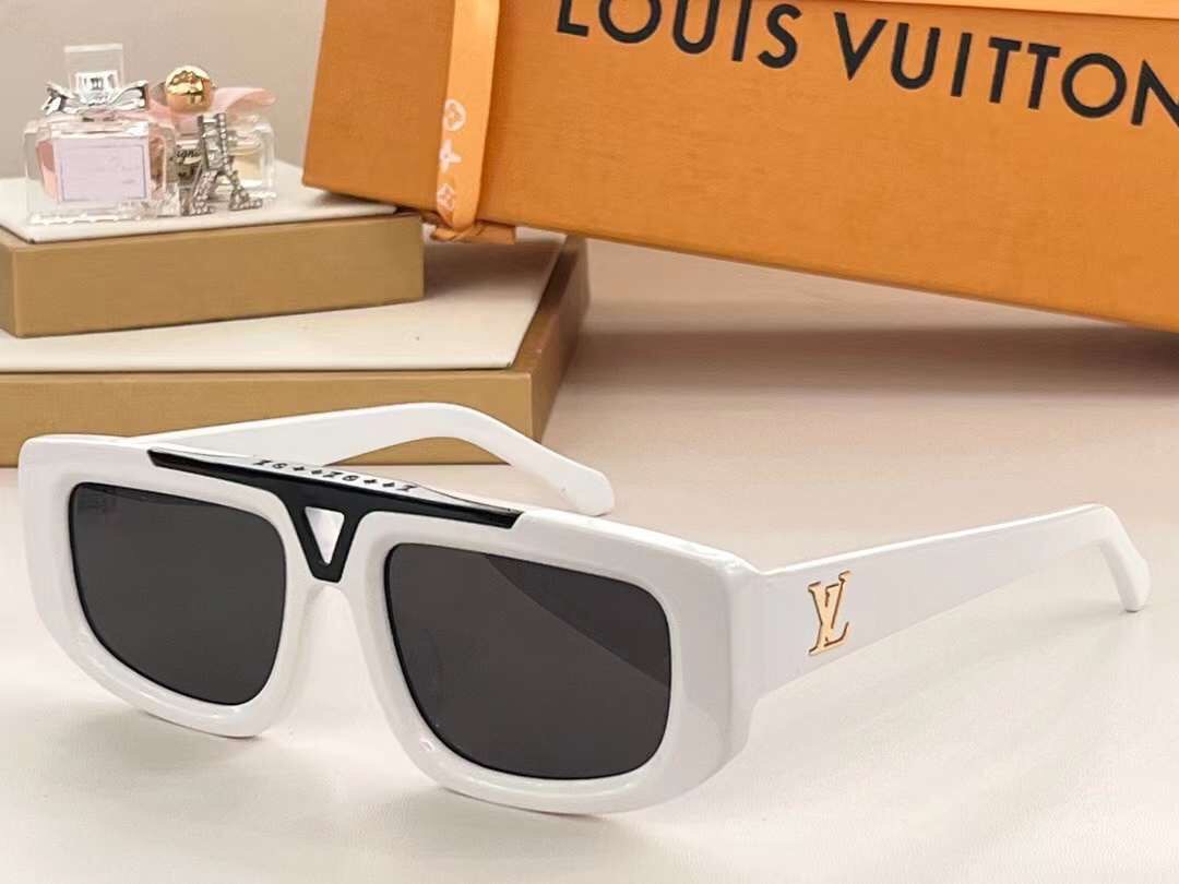 Louis Vuitton Sunglasses Z1950UW - Image 13