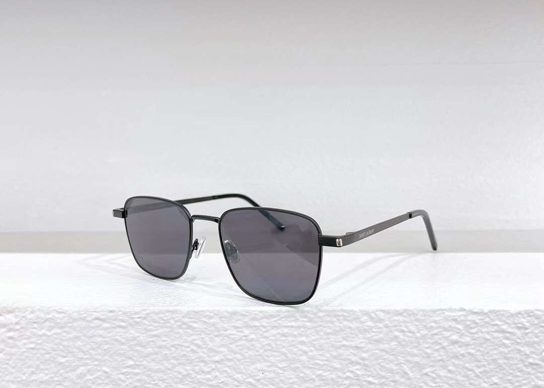 Saint Laurent Sunglasses SL529 - Image 17
