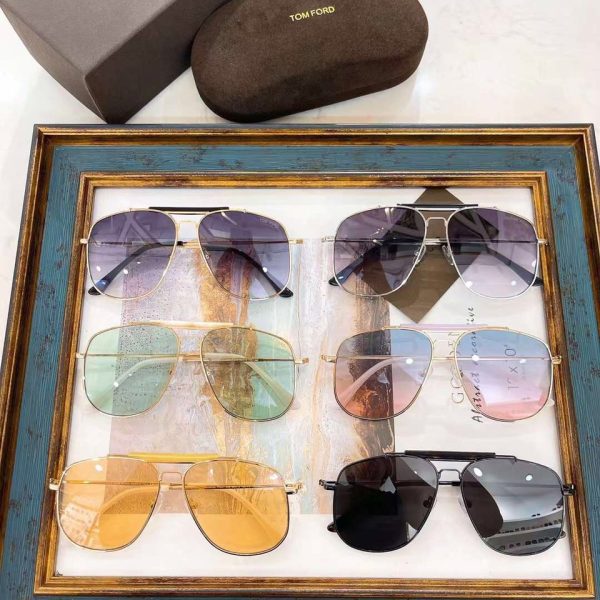 Tomford Sunglasses TF557