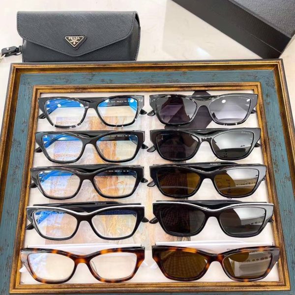 Prada Sunglasses SPR11YV