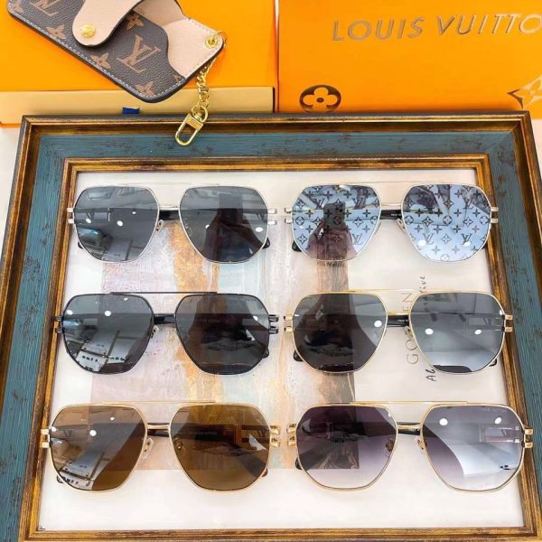 Louis Vuitton Sunglasses Z3226U