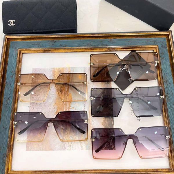 Chanel Sunglasses CH5607S