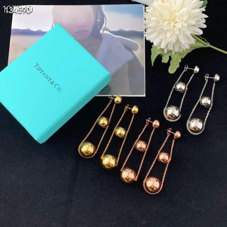 Tiffany n Co. Earrings 134590