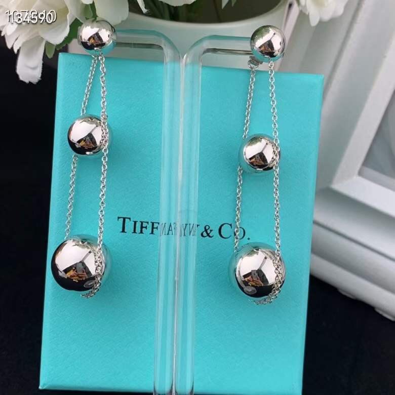 Tiffany n Co. Earrings 134590 - Image 2