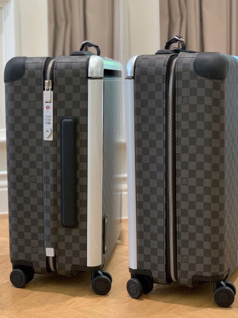 LOUIS VUITTON HORIZON 55 LUGGAGE (Copy) - Image 4