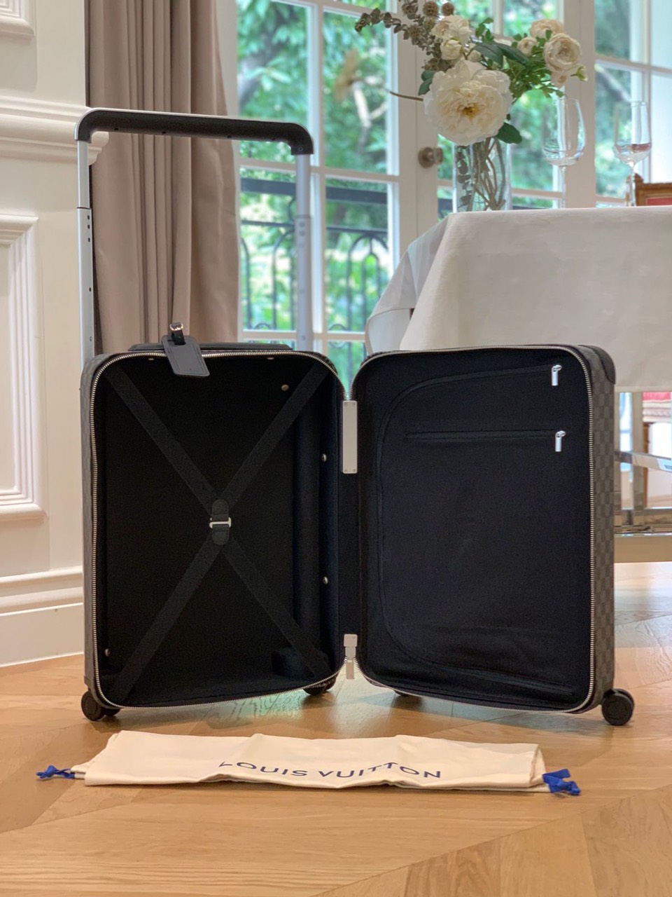 LOUIS VUITTON HORIZON 55 LUGGAGE - Image 5