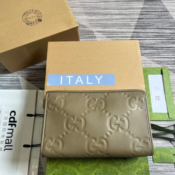 Gucci GG Supreme Clutch