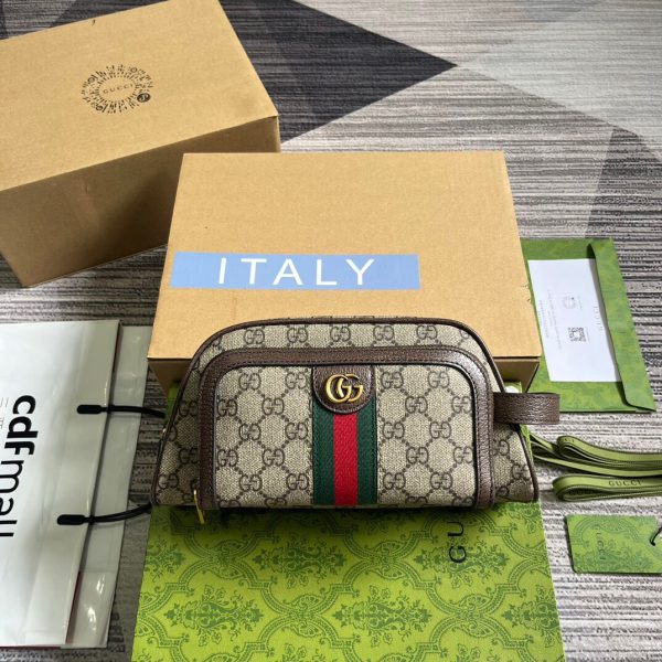 Gucci GG Supreme Hand Bag