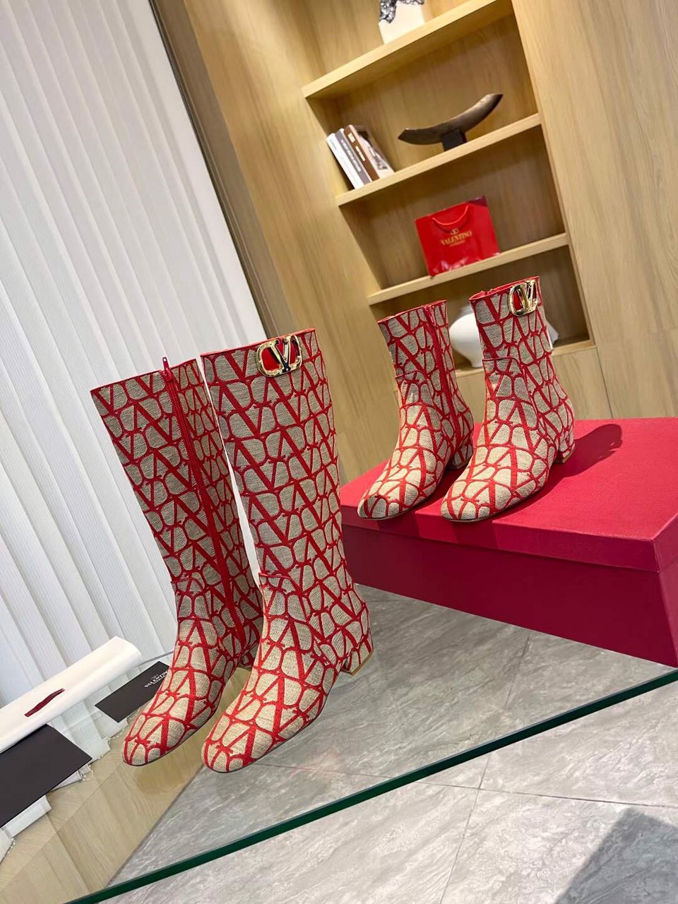 Valentino Logo Ankle Boot In Toile Iconographe - Image 5