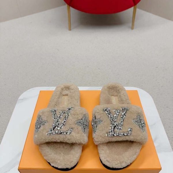 Louis Vuitton Monogram Slipper Unisex