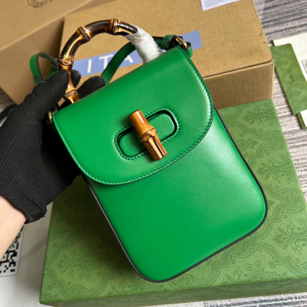 Gucci Bamboo Shoulder Bags 702106 - Image 10
