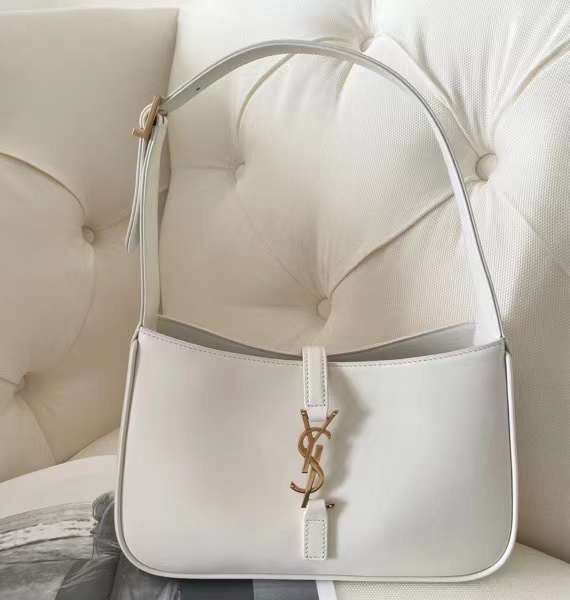 Saint Laurent Le 5 A 7 Hobo