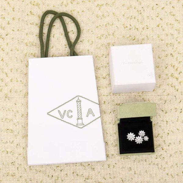 VCA Ring New Collection