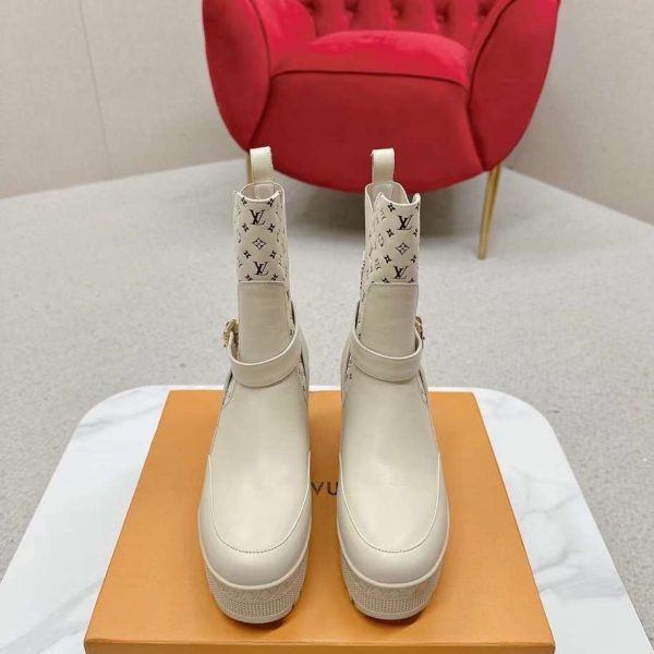 Louis Vuitton Laureate Desert Boots