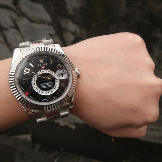 Sky-Dweller Black Dial 42mm - Image 3