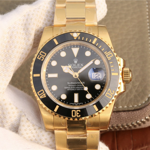 Submariner Date Black Dial Yellow Gold 41mm - Image 2