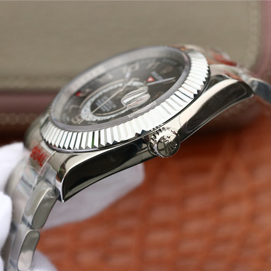 Sky-Dweller Black Dial 42mm - Image 6