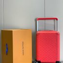 LOUIS VUITTON HORIZON 55 LUGGAGE - Image 3