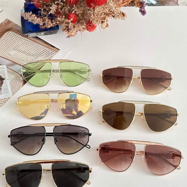 Loewe Sunglasses LW40108U