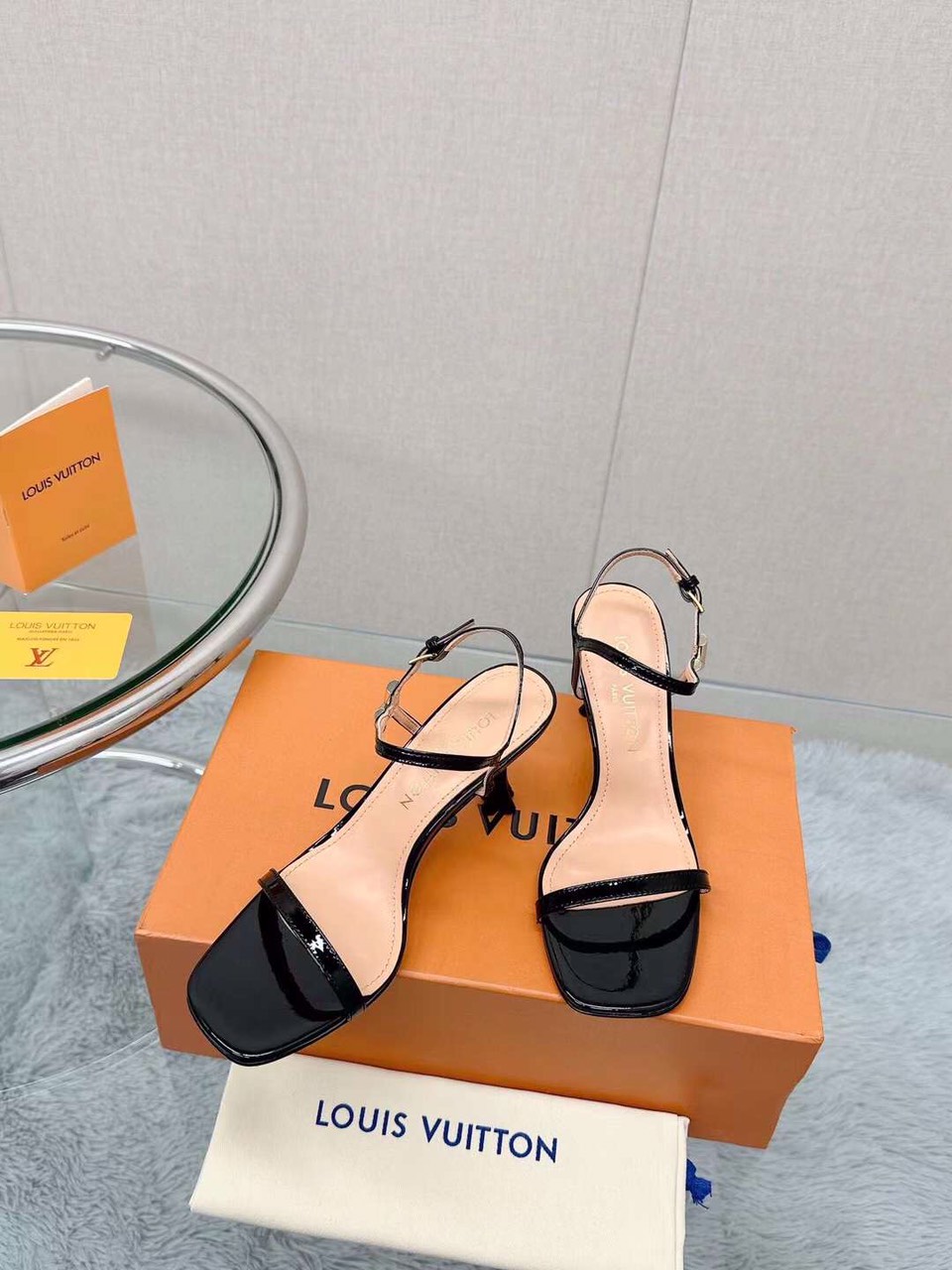 Louis Vuitton Women's Sandal - Image 4