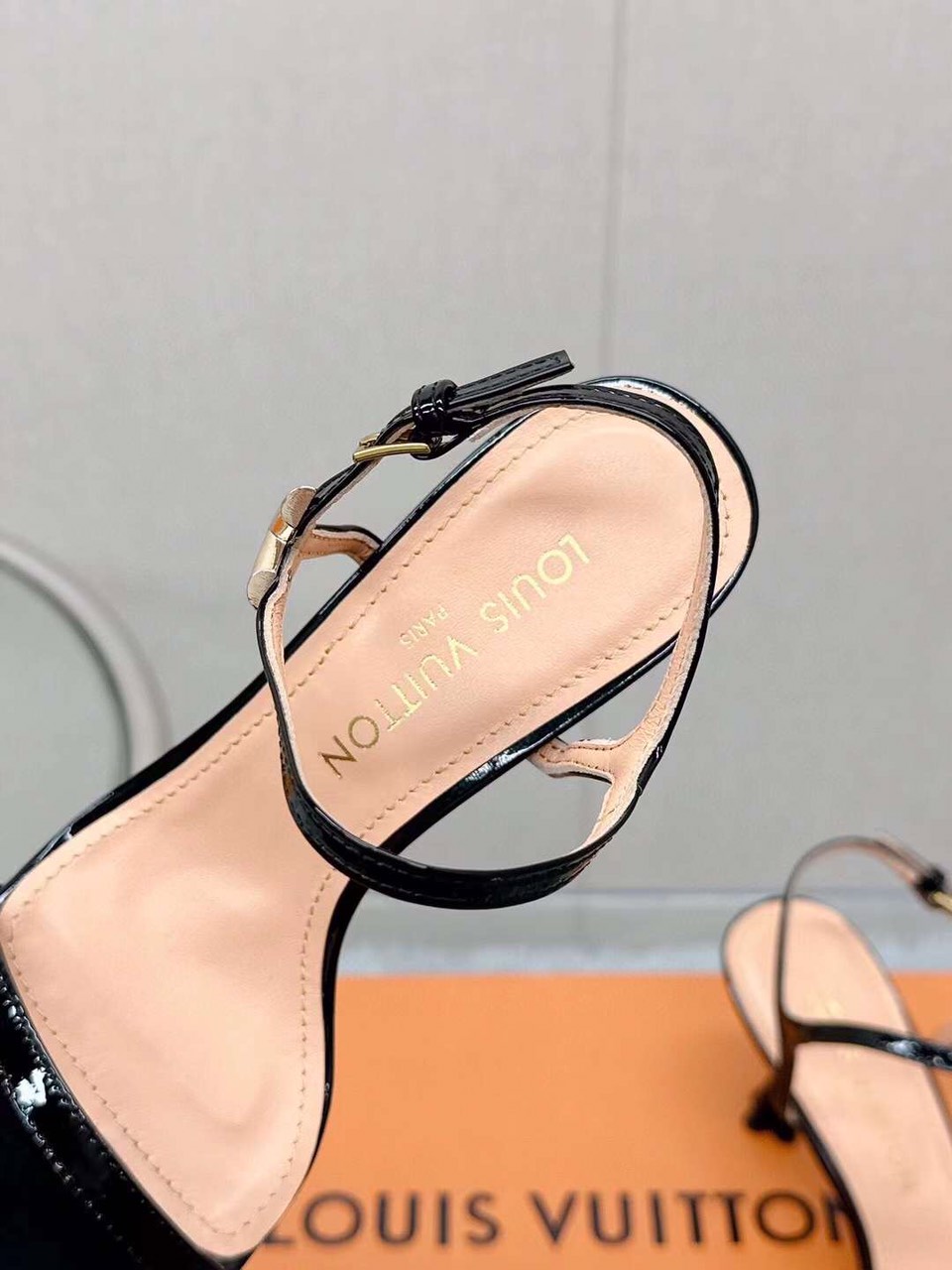 Louis Vuitton Women's Sandal - Image 5