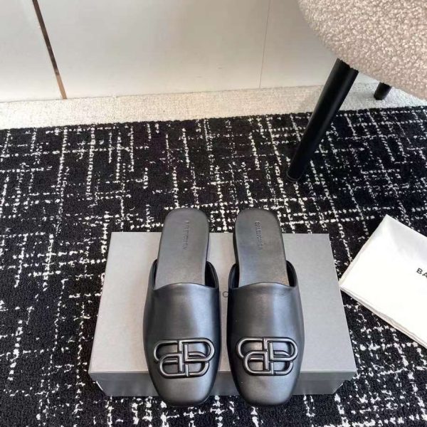 Balenciaga Cozy Unisex Mules Leather