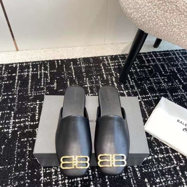 Balenciaga Cozy Unisex Mules Leather