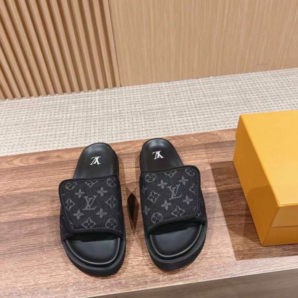 Louis Vuitton Men's Slippers Sandal