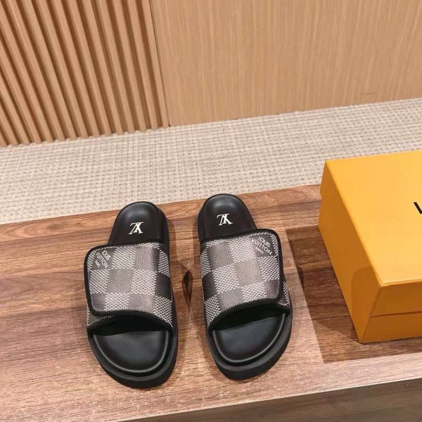 Louis Vuitton Men's Slippers Sandal