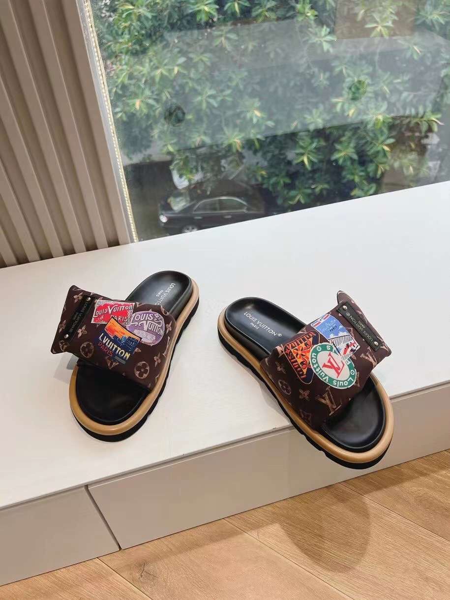 Louis Vuitton Monogram Unisex Slides - Image 2