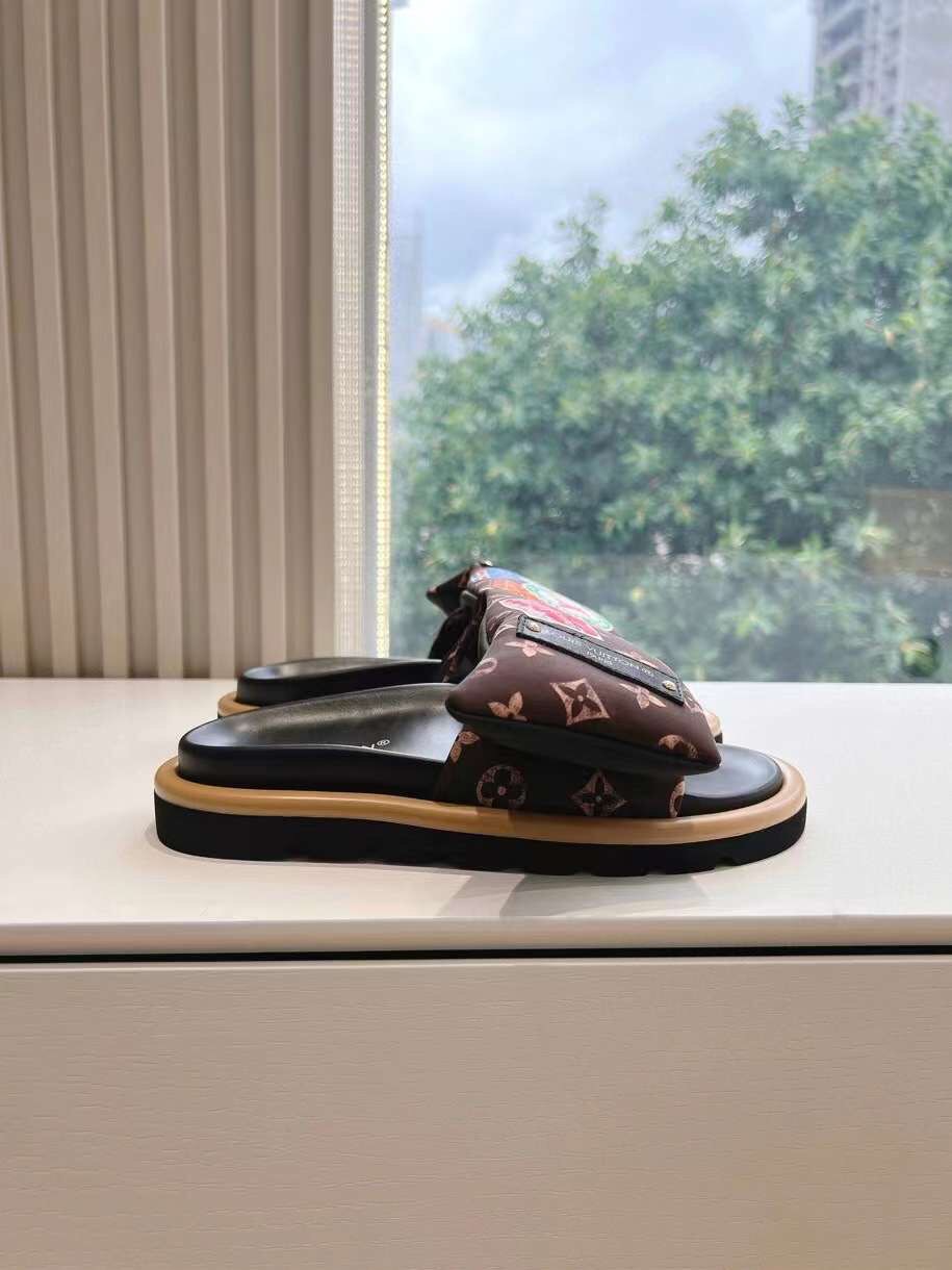 Louis Vuitton Monogram Unisex Slides - Image 5