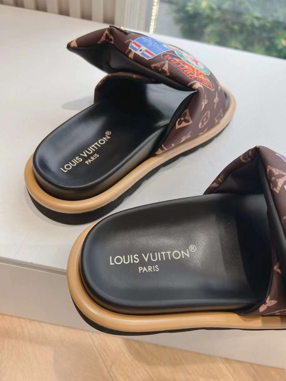 Louis Vuitton Monogram Unisex Slides - Image 8