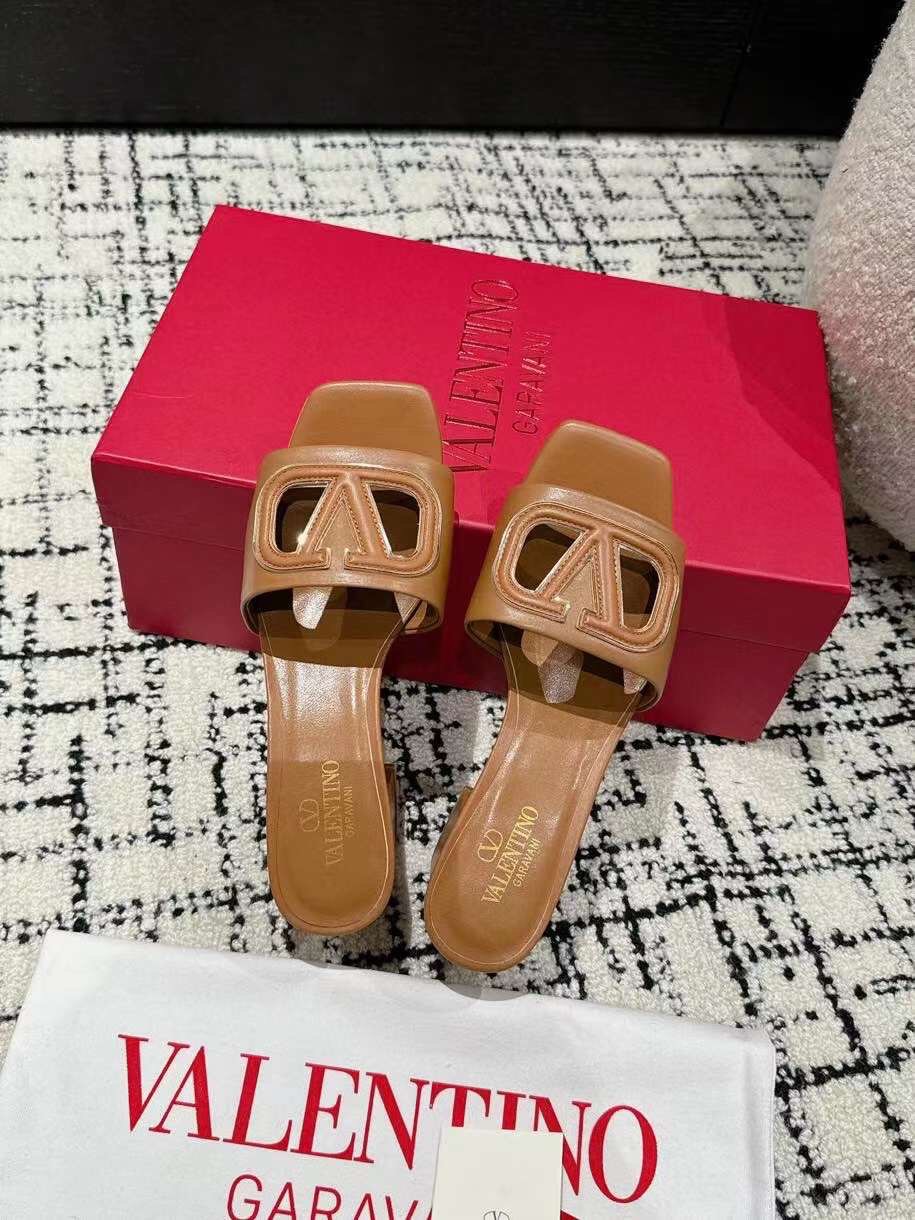 Valentino Garavani Women's Heel Sandals 6cm - Image 3