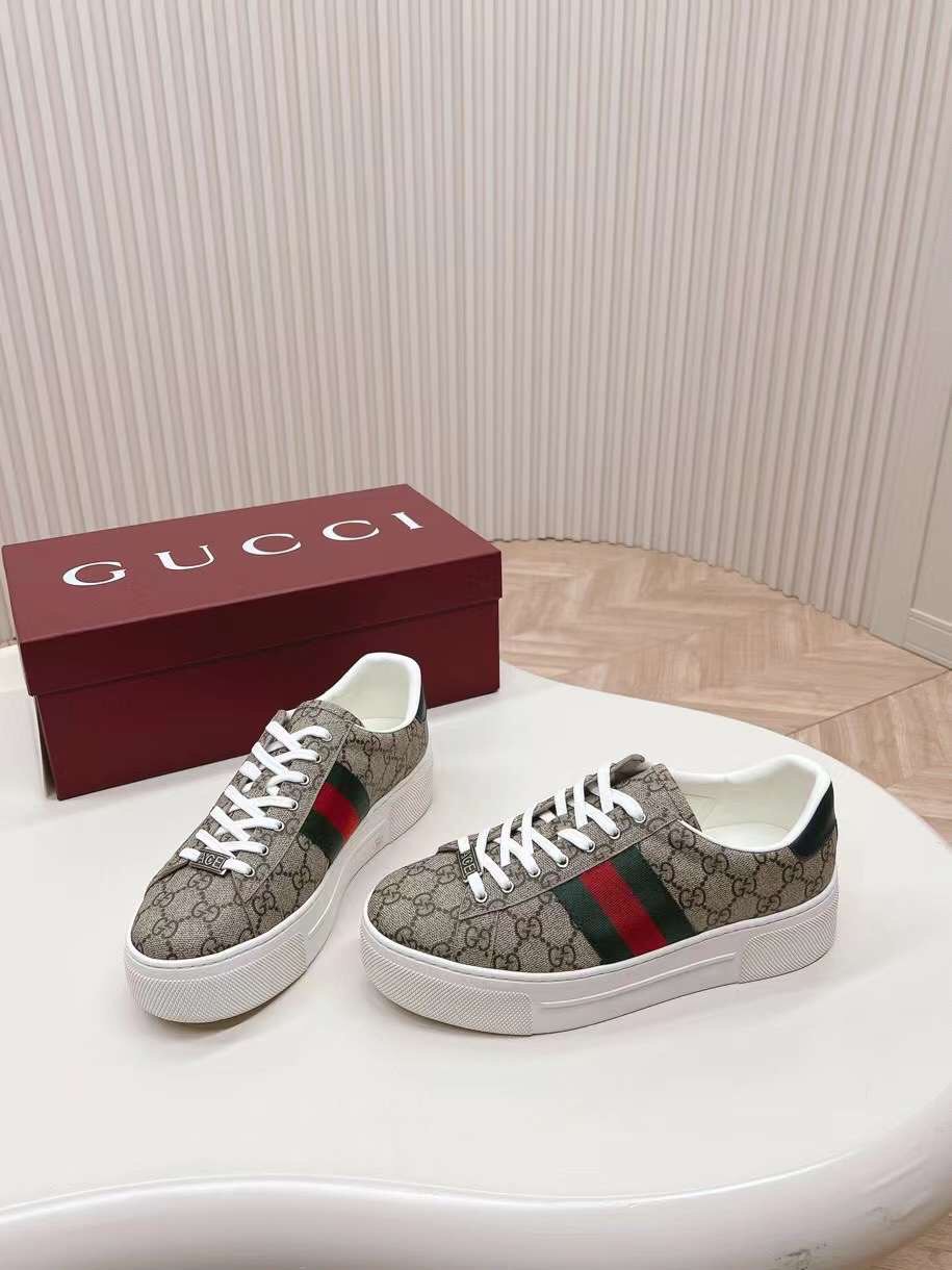 Gucci TPU Unisex Shoes New Collection 2024 - Image 9