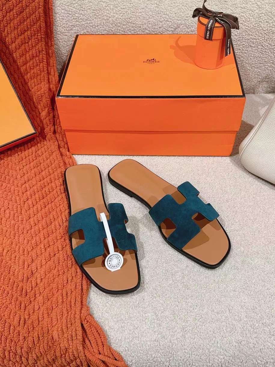 Hermès Swift Women's Oran Sandal