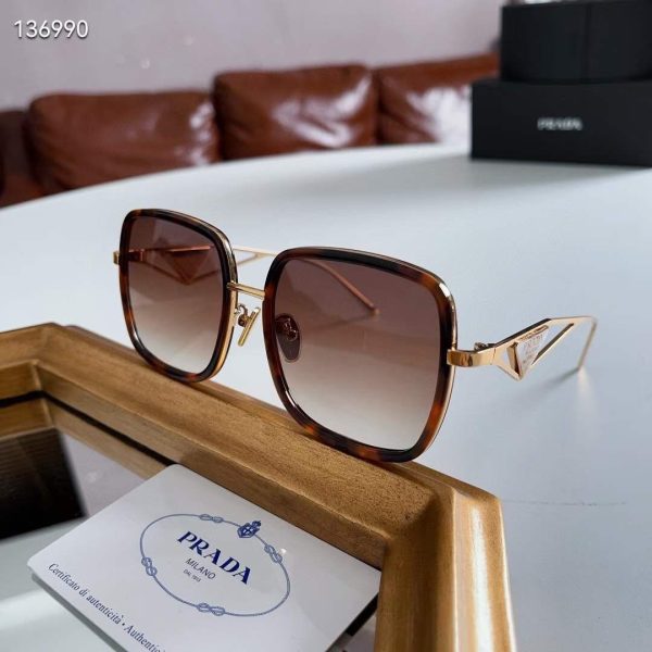 Prada Sunglasses SPR20W