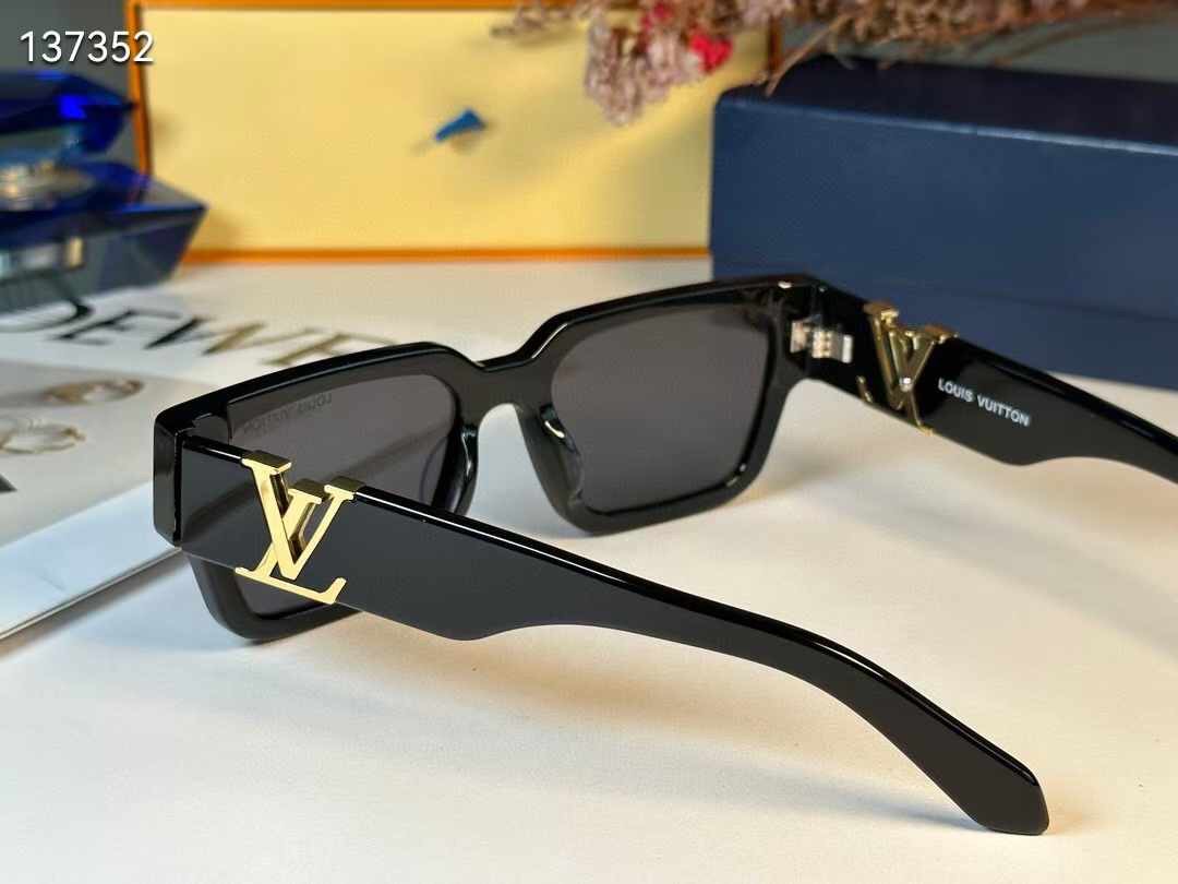 Louis Vuitton Sunglasses Z2178E - Image 2